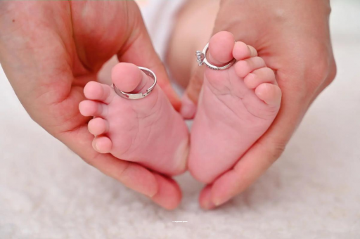 南充怀孕肚子一边高一边低